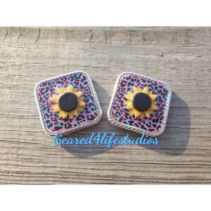 Pink cheetah concho, sunflower, sunflower tack, cheetah print tack, , screwback